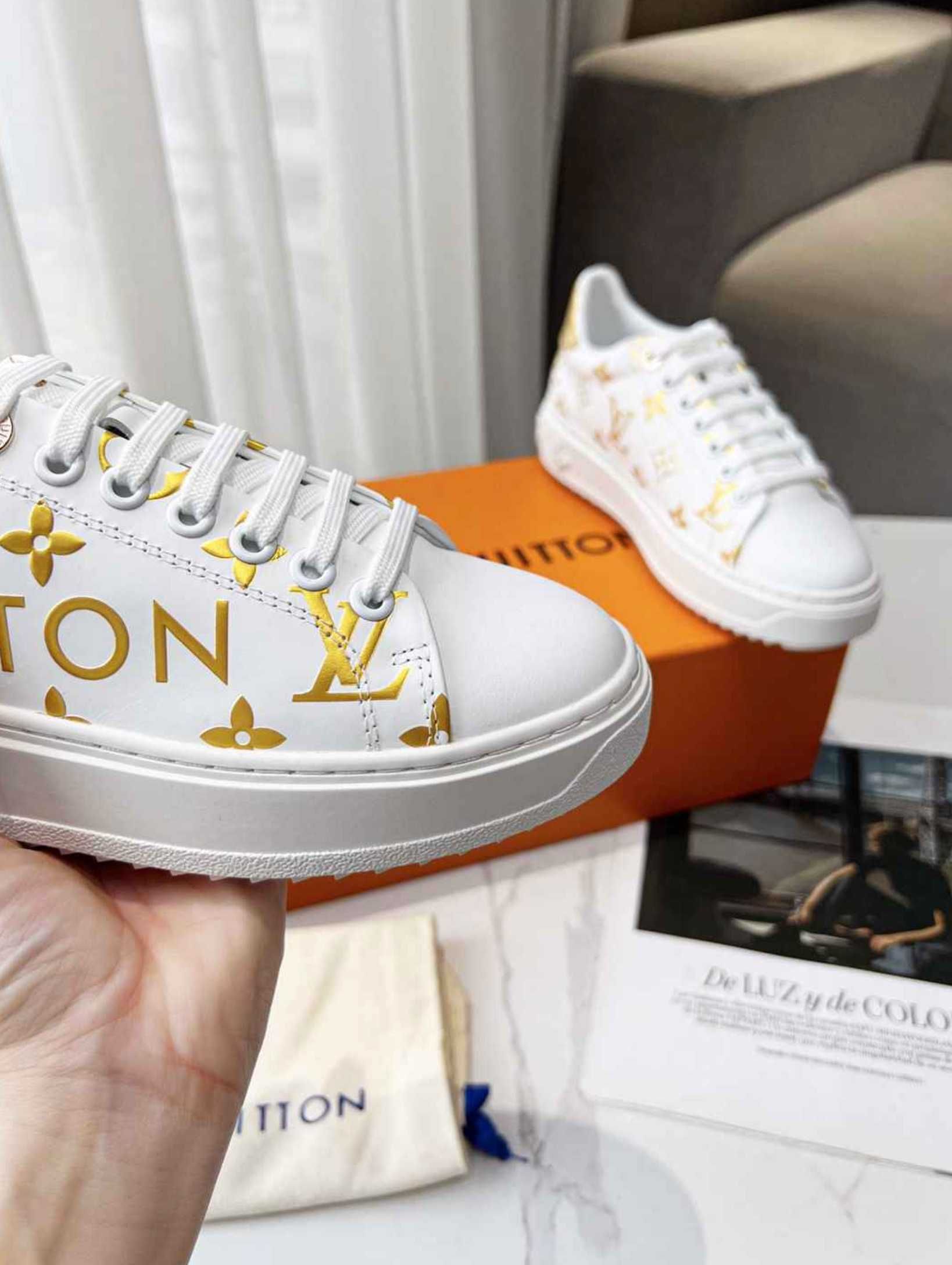 LOUIS VUITTON Buty Sportowe 'TIME OUT' Biało Złote
