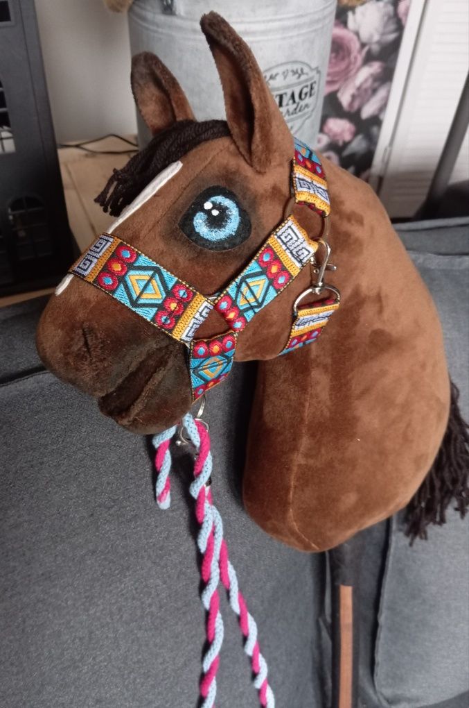 Nowy konik Hobby Horse z ogłowiem i kantarem