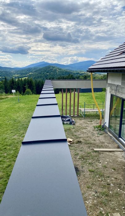 Obróbki okucia blacharskie parapety rąbek  attyka