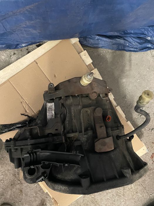 Trafic Vivaro 2.0 dci skrzynia biegów PF6010 oryginał