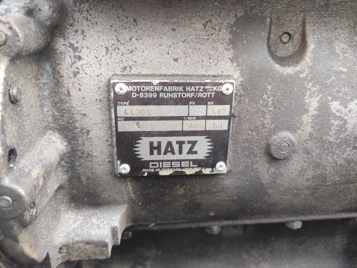 Silnik hatz 4L30C