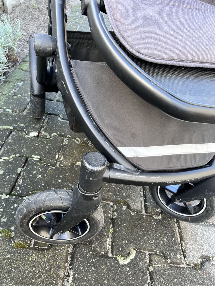 Britax Romer Smile 3 - wózek spacerowy w zestawie z gondolą