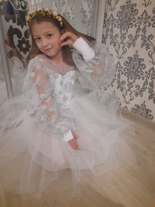 Прокат суконь Янгол сніжинки ялинка цукерки зірки Караван