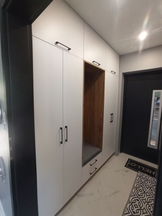 Meble kuchenne pokojowe  łazienkowe  zabudowy wnęk  szafy przesuwne