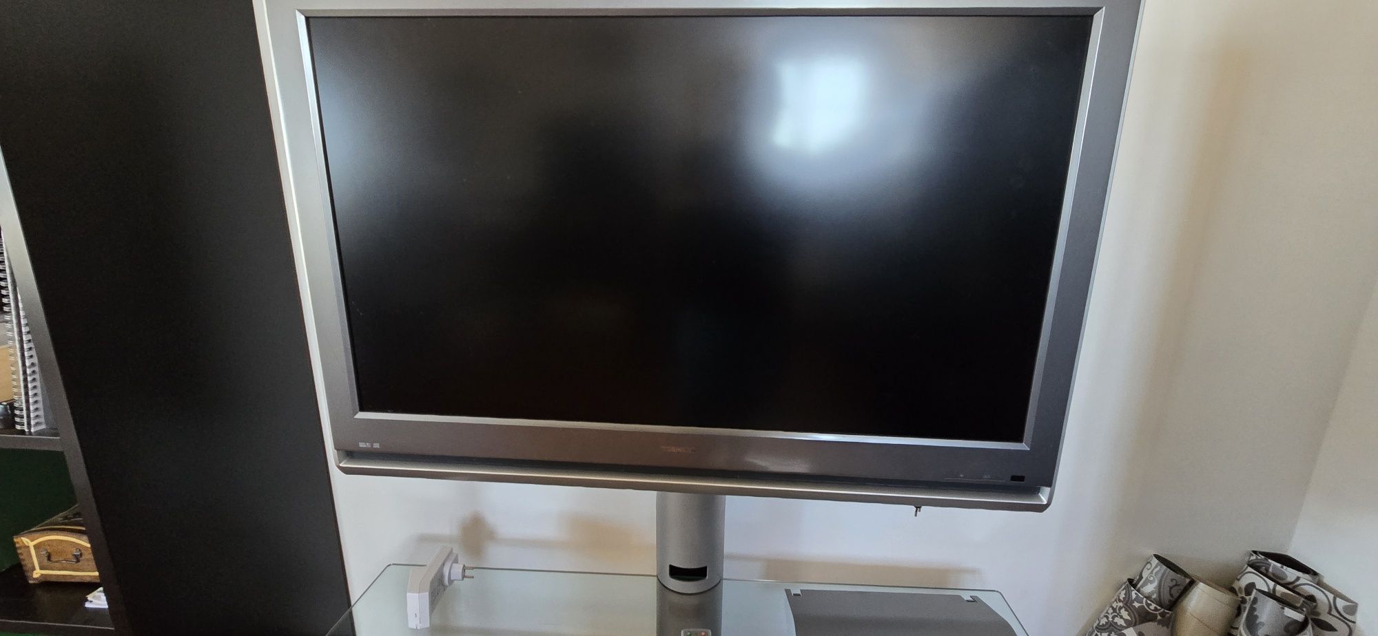 Tv + suporte de vidro