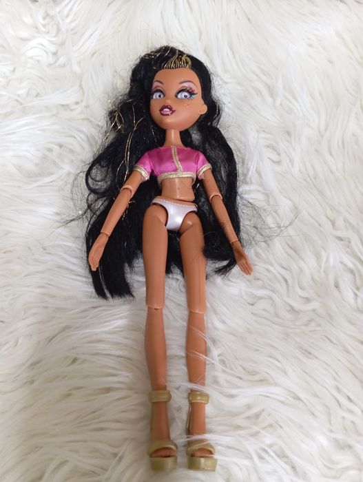 Lalka MGA 2012 Bratzillaz Back to Magic