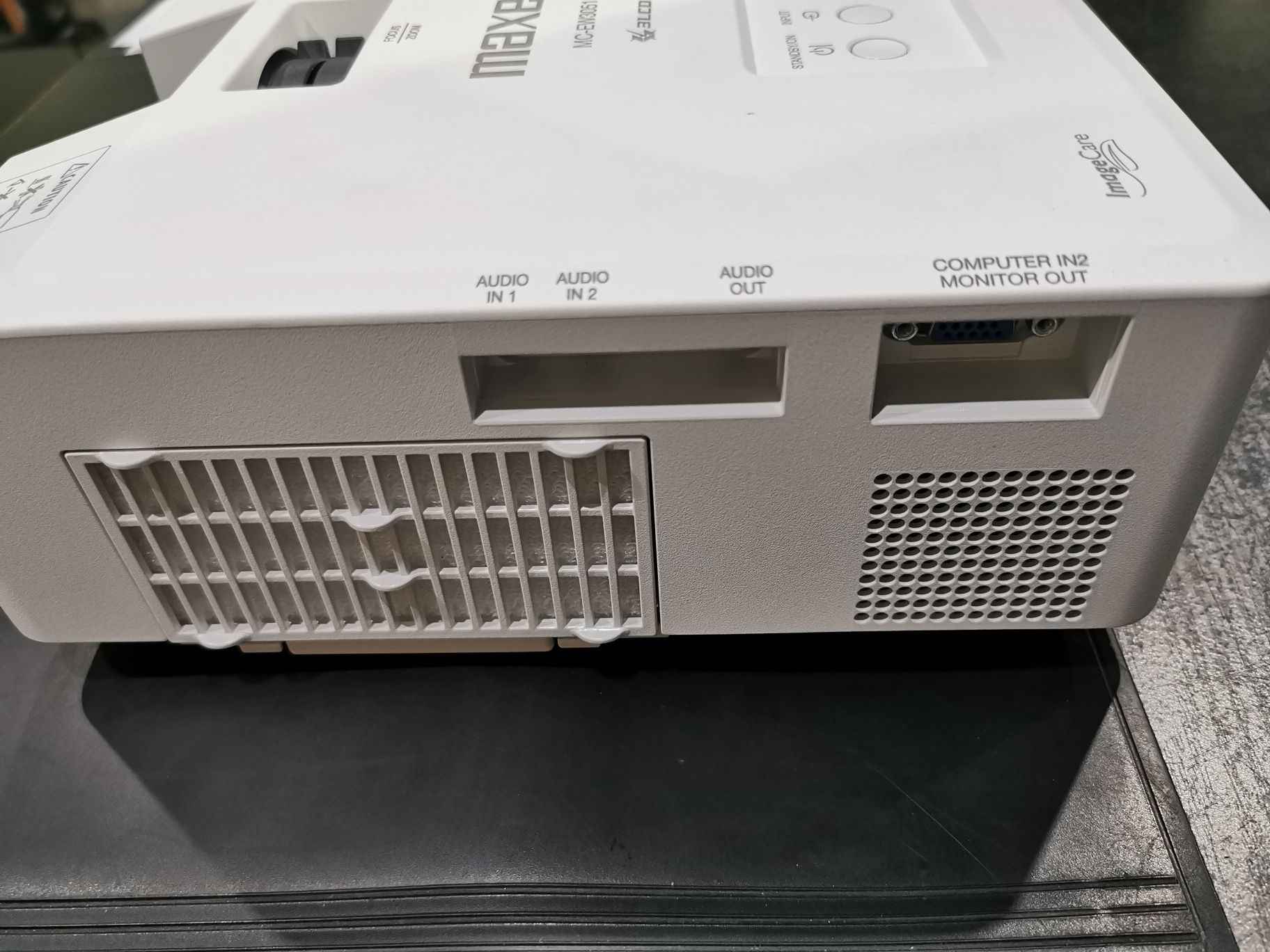 Projektor Maxell Mc-Ew3051