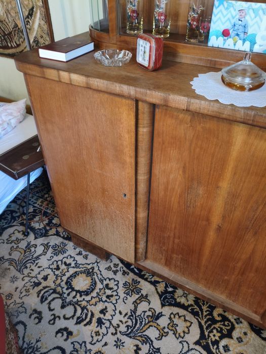 Kredens drewno do renowacji