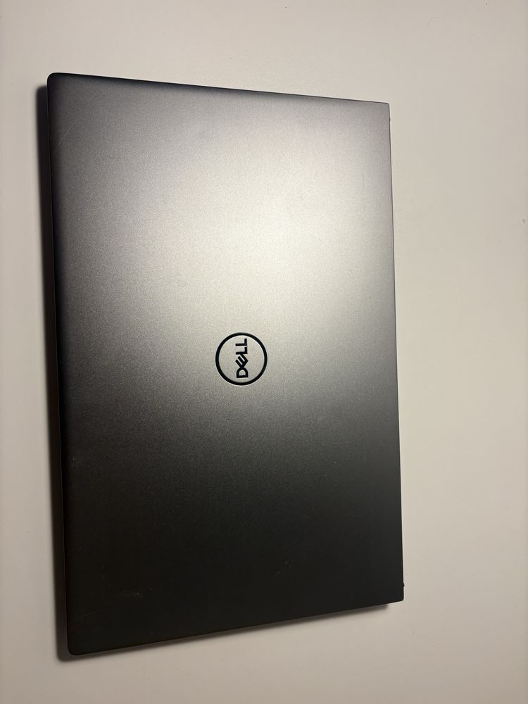 Dell Vostro 5515 Ryzen 5/16GB/512GB