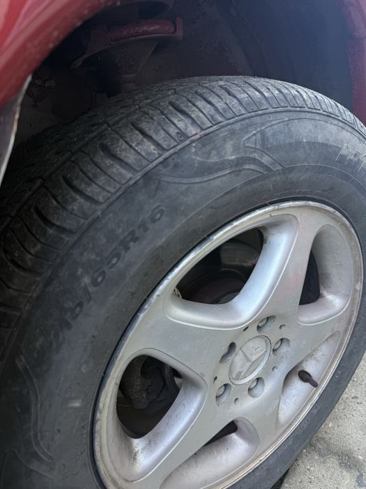 Поодаю Mercedes-Benz Vito 112 пасажир 2.2cdi