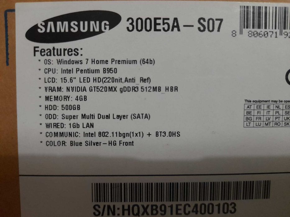 Portátil usado Samsung Notebook Series 3 300E5A-S07