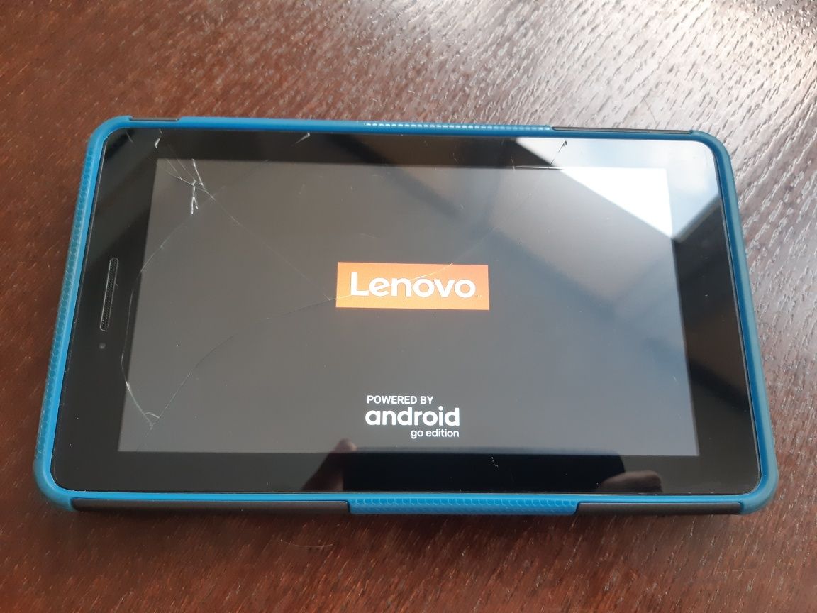Планшет Lenovo Tab E7 TB-7104I