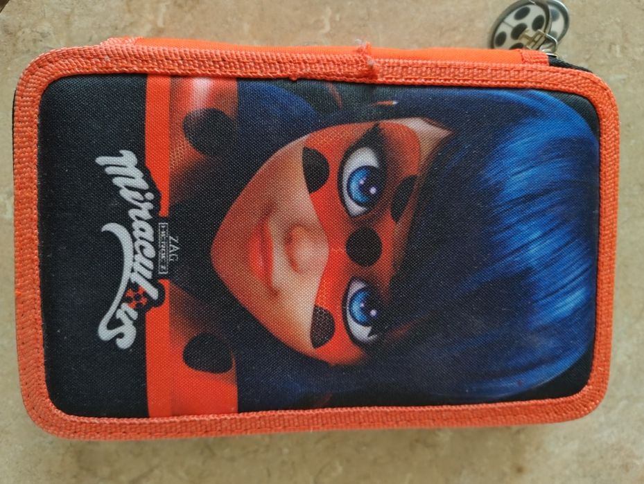 Piórnik miraculum,biedronka,miraculus