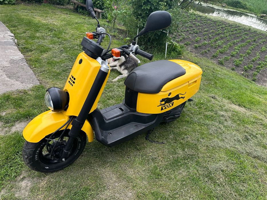 Моторолер Yamaha VOX