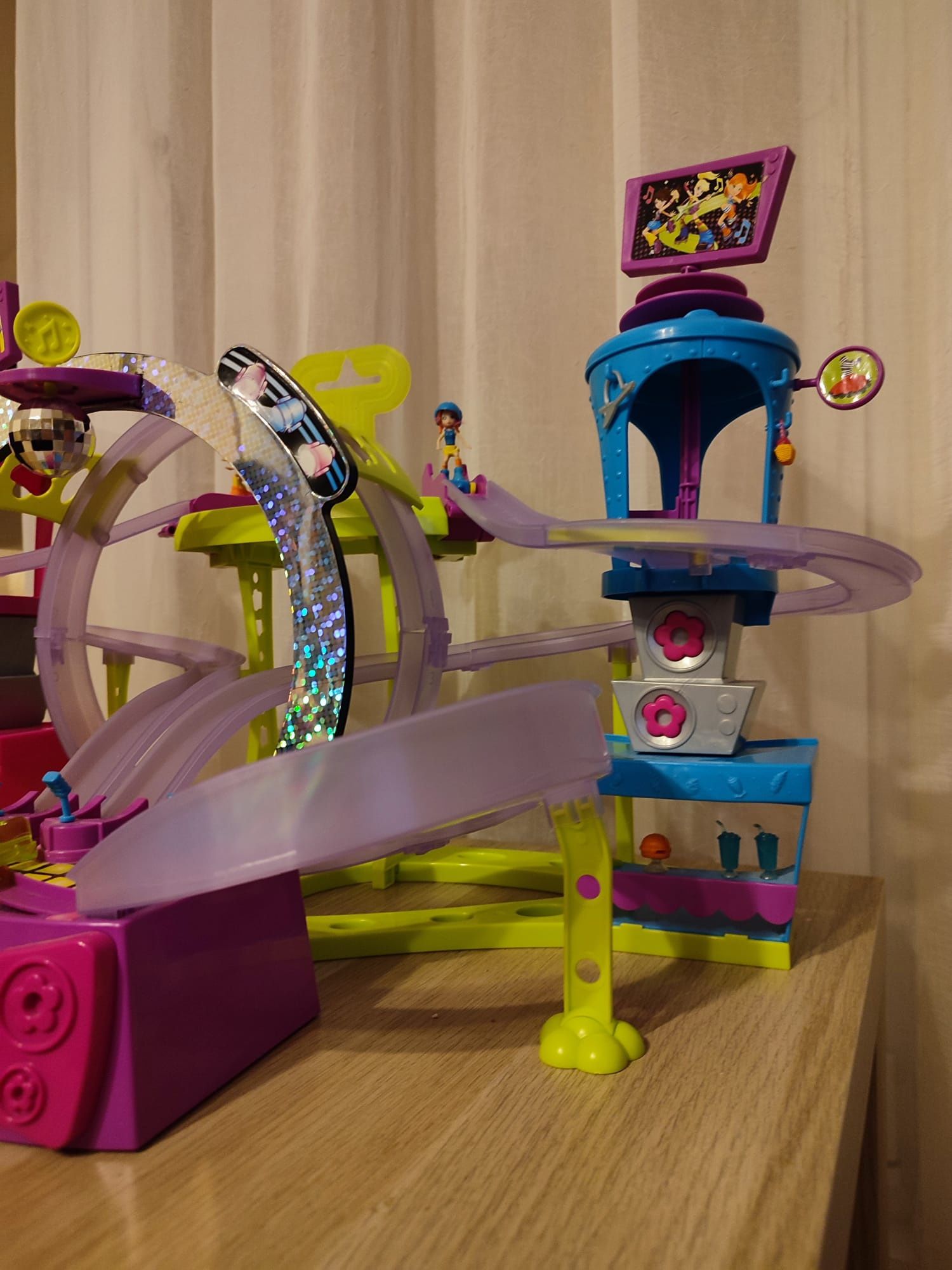 Polly Pocket wyścig na koncert