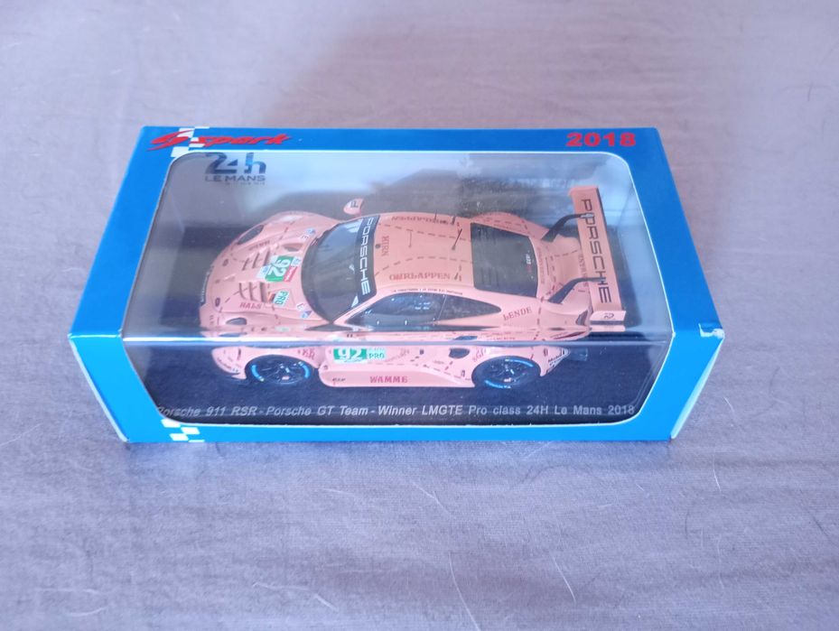 Porsche 911 RSR - Winner LMGTE Le Mans 2018