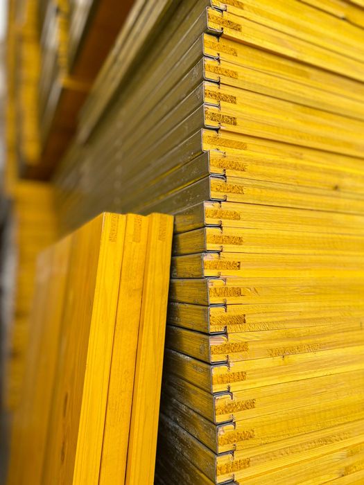 Płyta trójwarstwowa, sklejka szalunki stropowe Podpory dźwigary legary