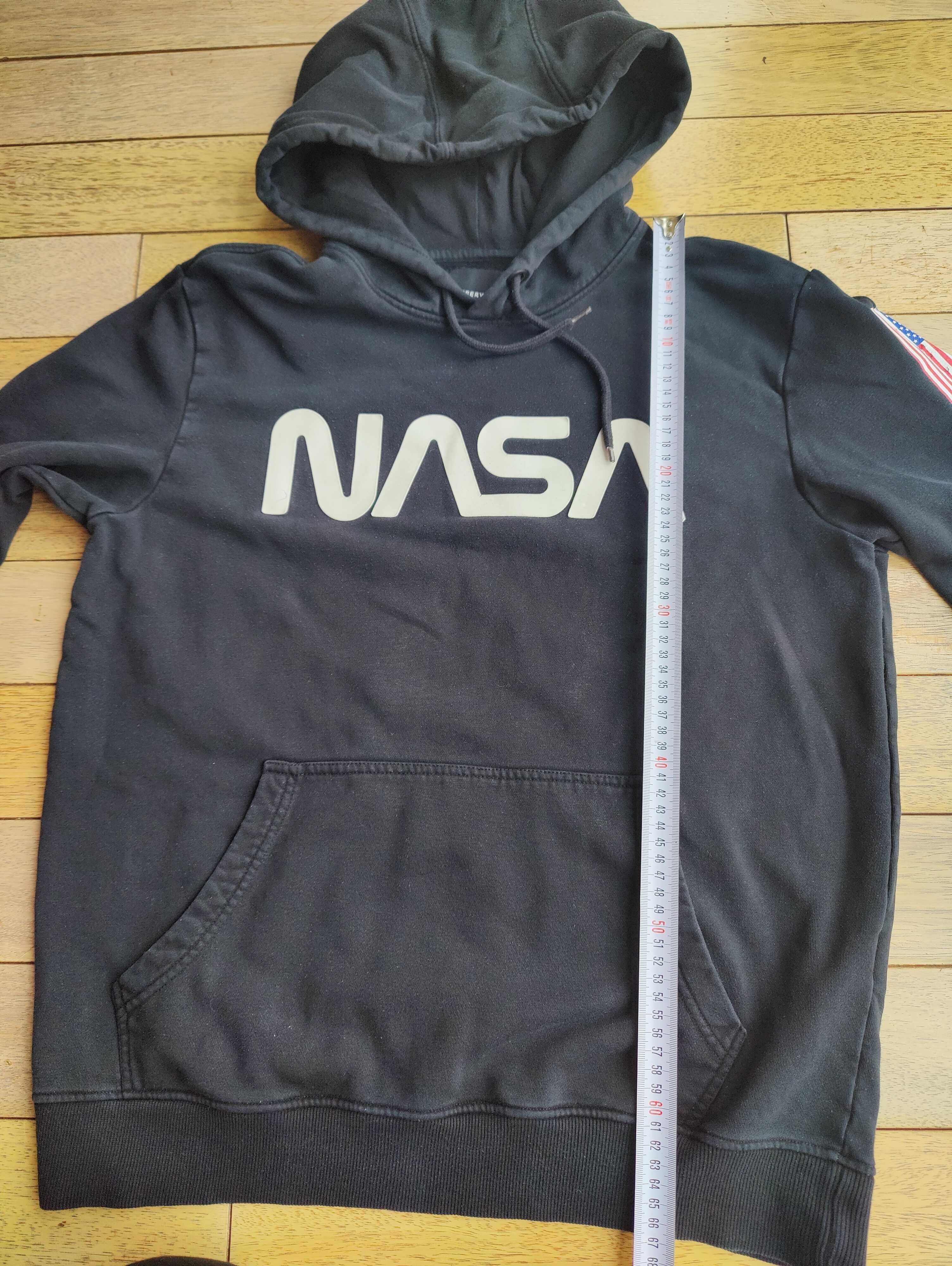 Bluza z kapturem Reserved NASA czarna rozmiar M stan dobry