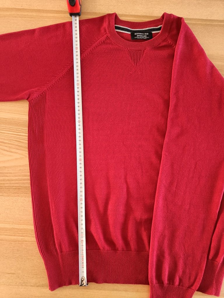 Casualowy czerwony sweter Reserved