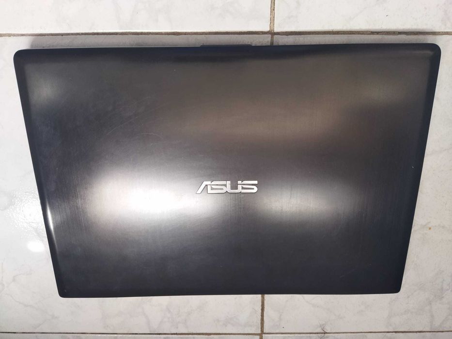 Portátil ASUS Modelo S400C