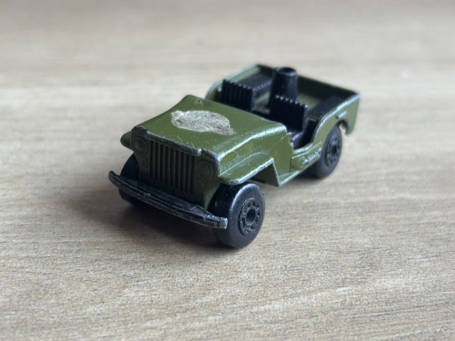 Jeep Willys Matcbox 1976 Lesney model samochodu Supefast wojsko