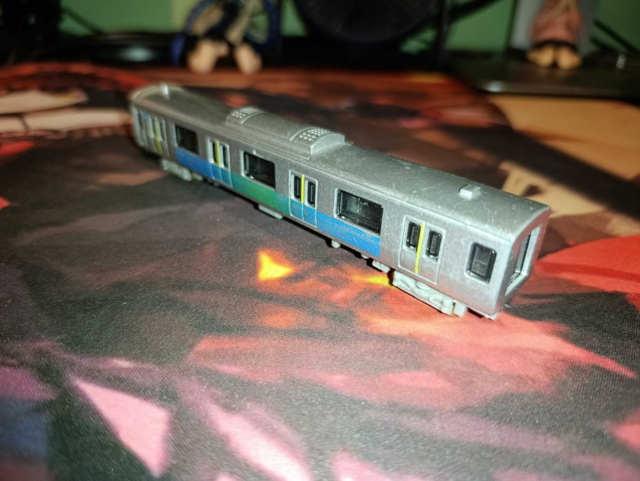 Металева модель японського поїзда Seibu 30000 series N scale