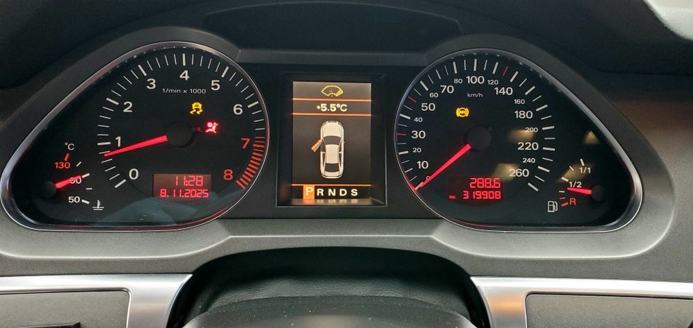 Продам ауді а6с6 в нормальному стані . АКПП Quattro 3.0 BBj  газ бенз