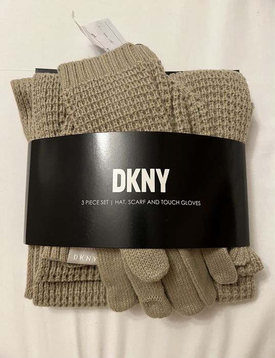 DKNY Tеплий подарунковий набір Шарф, шапка , рукавички