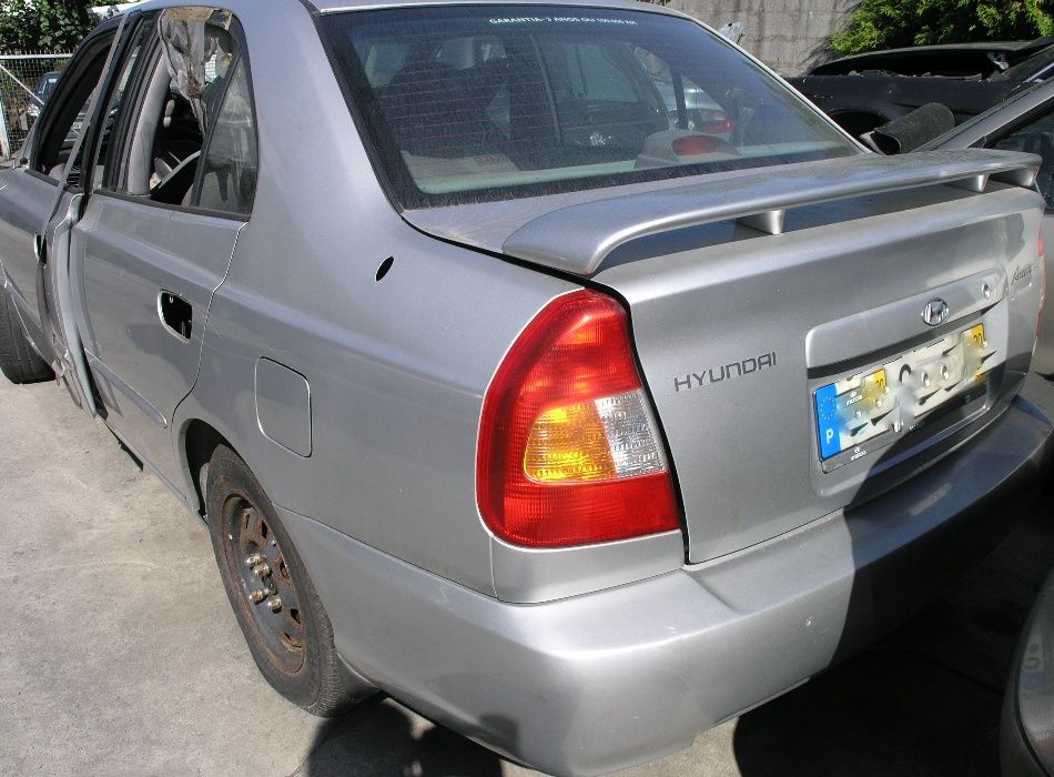 Hyundai Accent para peças