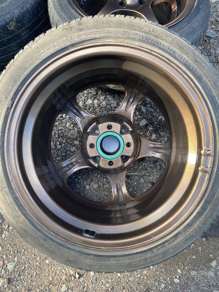 Диски Borbet T 9J с резиной Nokian 215/45 R16 4/100