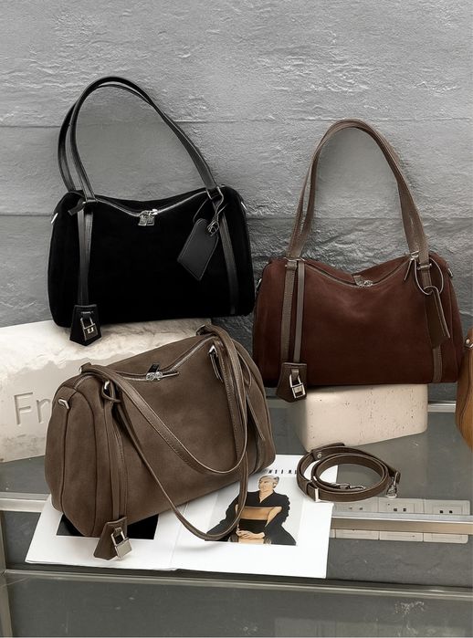 Жіноча сумка із натуральноі замші