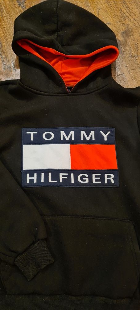 Bluza Tommy hilfiger rozmiar chłopięcy na ok. 140cm wzrostu