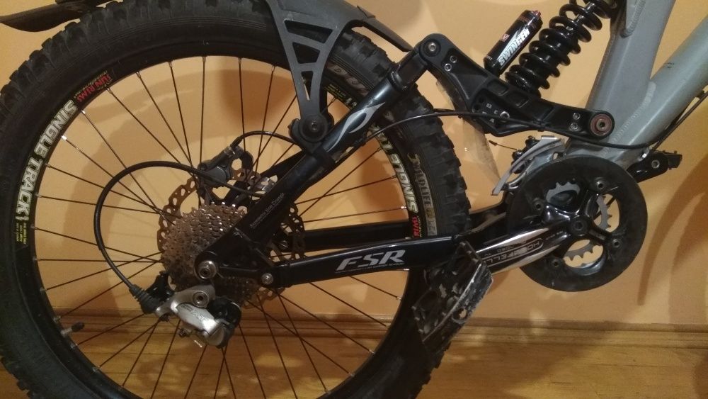 Даунхіл Specialized Big Hit