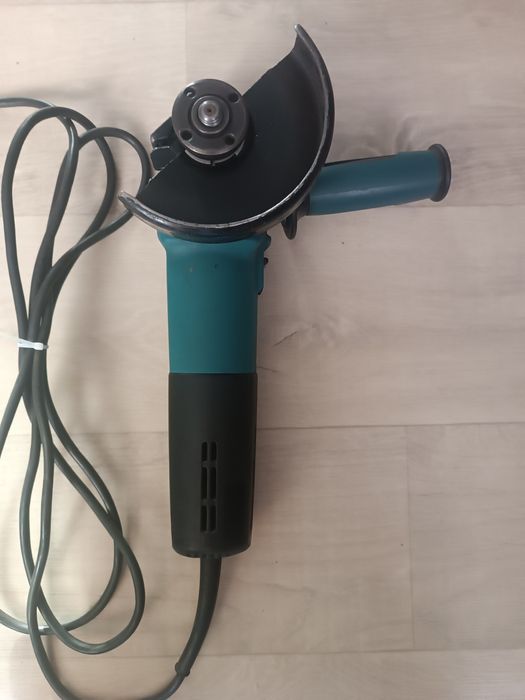 Болгарка Makita 9565H