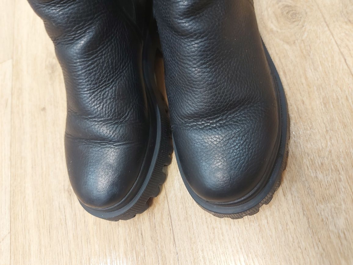 Ботинки черевики жіночі 37 розмір осінні зимові весняні