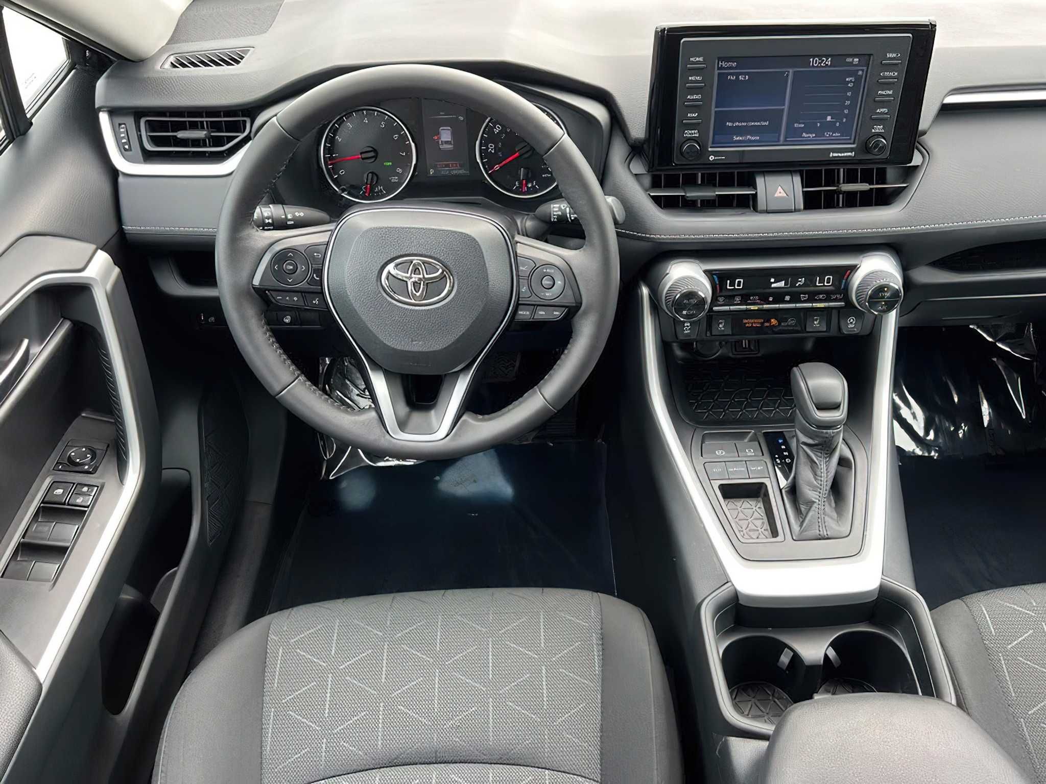 Toyota RAV4 XLE 2021
