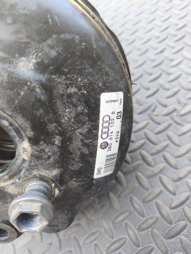 Servofreio e braços VW Passat