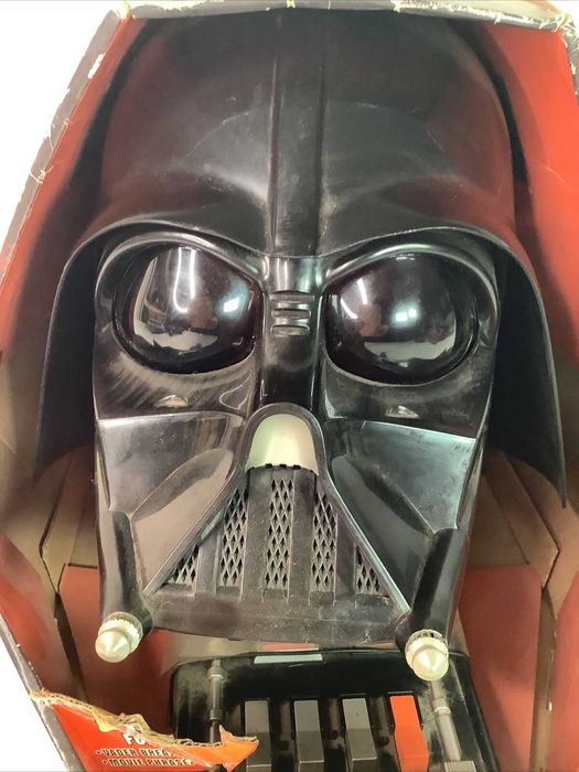 Шлем Дарт Вейдера с модуляцией голоса новый в упаковке