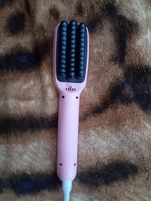 Щітка виправляч волосся