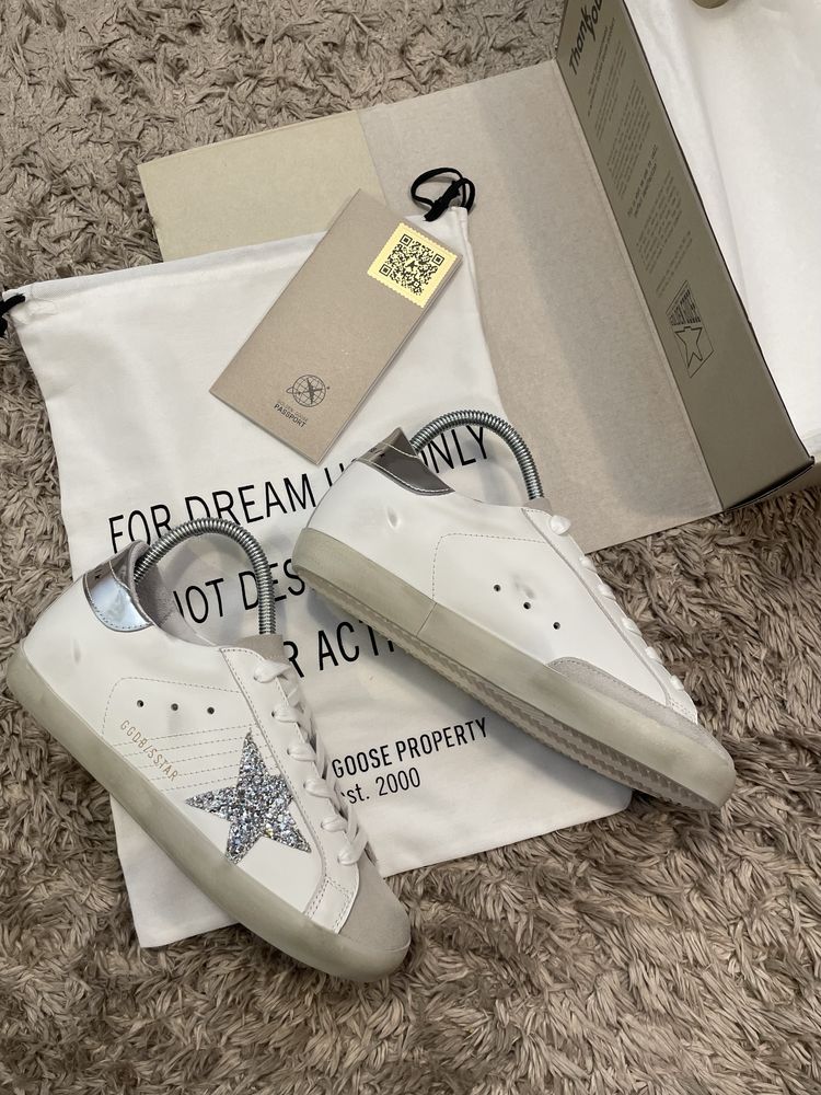 Golden goose superstar