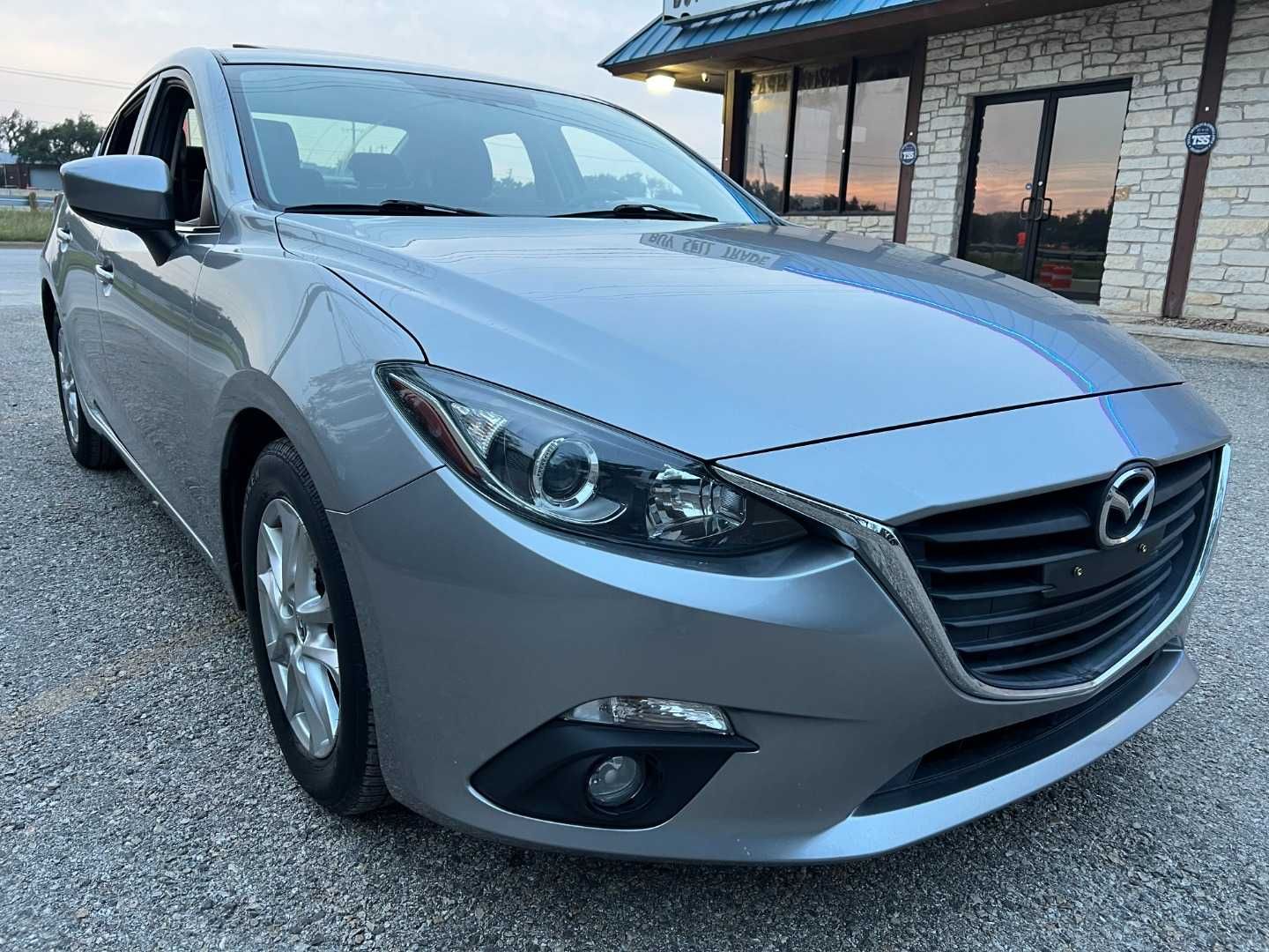 2016 MAZDA MAZDA 3 хечбек