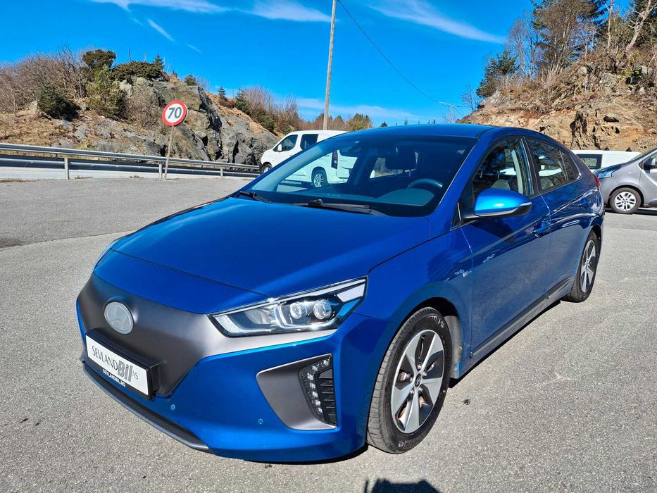 Хюндай IONIQ 2018 Без ДТП, два комплекти дисків, рідний пробіг