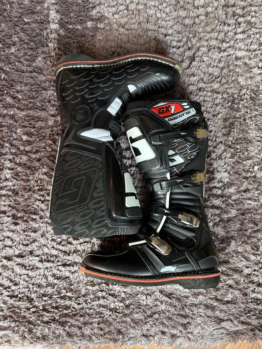 Продам мотоботи Gaerne Gx1