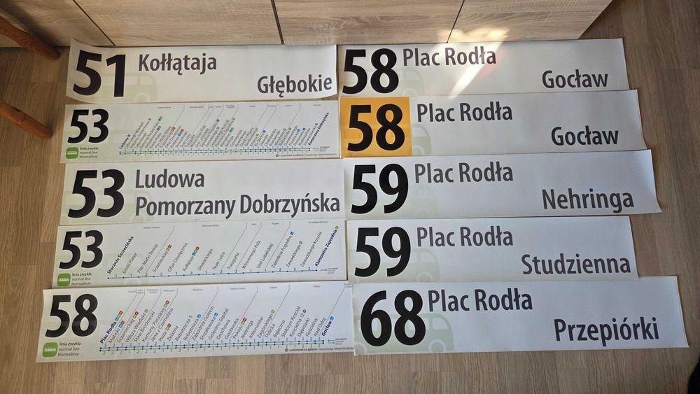 Naklejki szczecińskich linii autobusowych