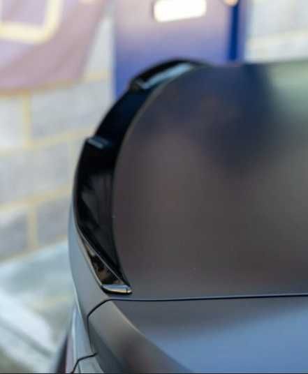 Lotka Spoiler Spojler BMW G23 G83 CZARNY POŁYSK / CARBON