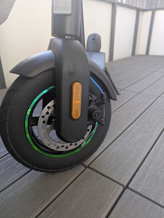 Продаю електричний самокат
ACER PREDATOR Electric Scooter Series 5