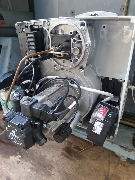 Palnik olejowy na opał ,nie weischaupt  210 kw dwustopniowy