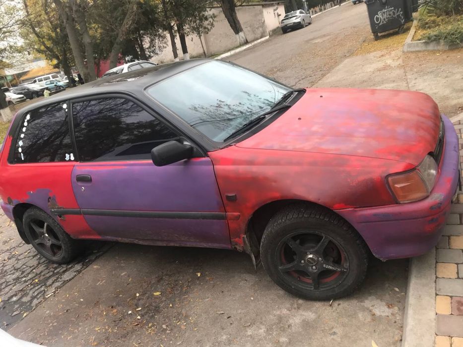 Продам Toyota Starlet автомат инжектор
