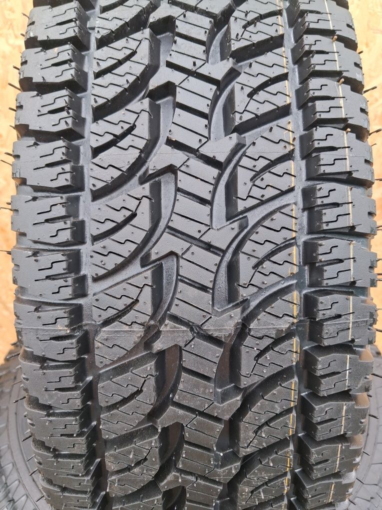 Opony terenowe 235 60 R16 All Terrain