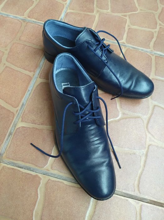 Eleganckie buty "komunijne", rozmiar 34